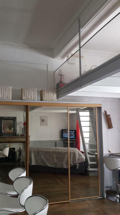 Coquet Studio En Mezzanine Nuit Pour 2 Personnes Saint-Girons  Buitenkant foto
